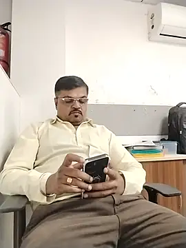 Desi_Lodo_Gujju_Boy webcam