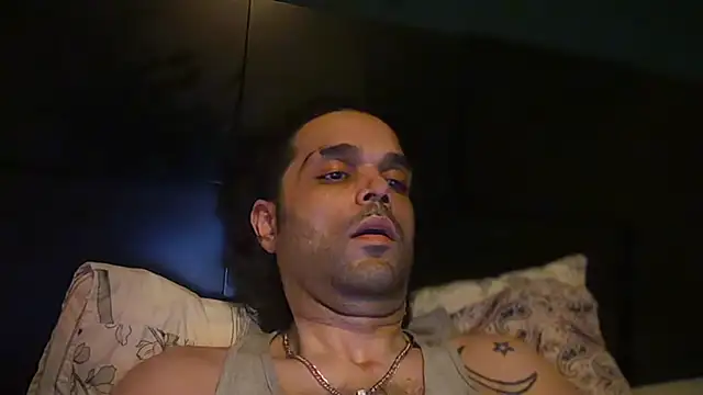 icebergslim281 live sex cam