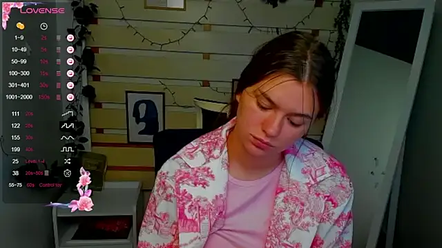 Josephine_Kiss webcam