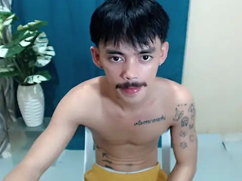 urhunky_boy webcam