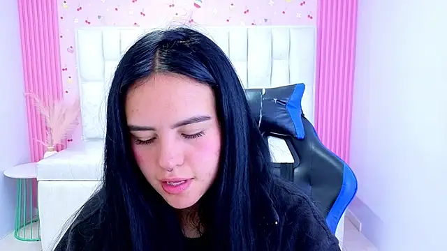 sarita_09_s webcam