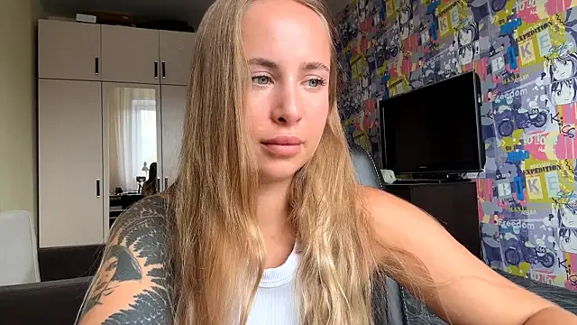 Micky_blush