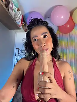 AsianMilfSheryl webcam