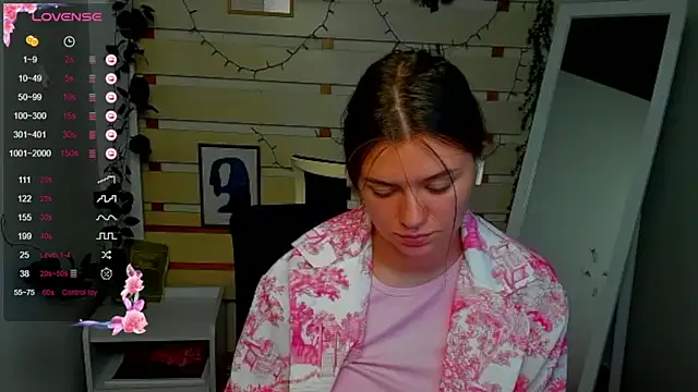 Josephine_Kiss webcam