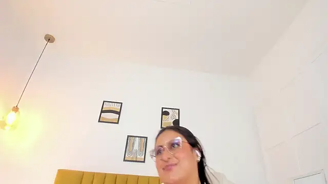 Amber_gold_ webcam