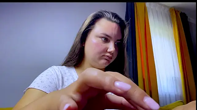 Dreamyblushfairy webcam