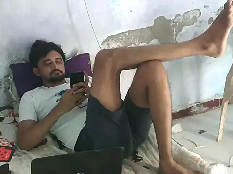 ROCOGUJUBULL live cam