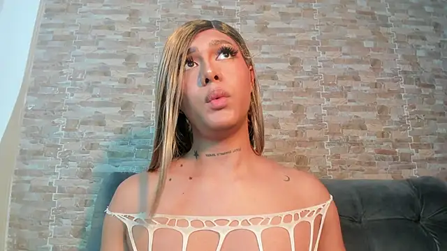 Dreams_Chloe webcam