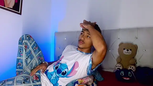 Angel_foxc13 webcam