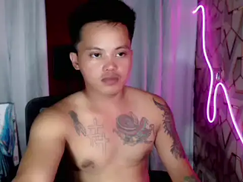 urhot_fucker999 live cam on StripChat