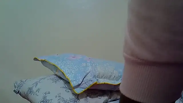 pretty_brina webcam