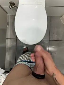 Turkishleo webcam