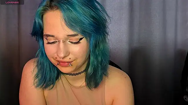 EraMoneyhun webcam
