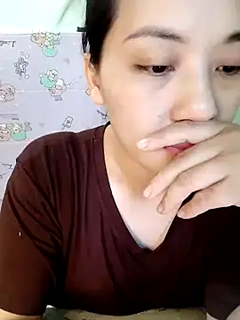 Lyrose_2k live webcam