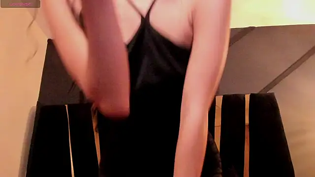 angelic_seraphine webcam
