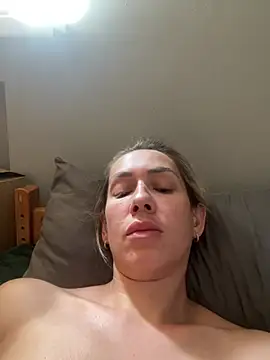 mia-kis live webcam