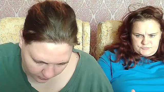 MilaXHelen live webcam