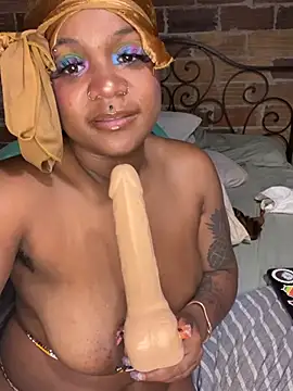 pocketgoddess live cam on StripChat