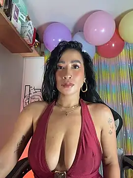 AsianMilfSheryl webcam
