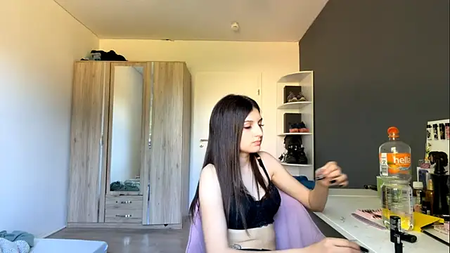 SpanishRooter live cam on StripChat