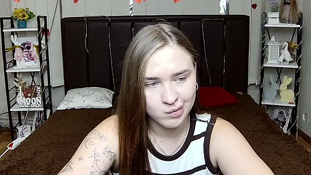 LauraHlot live cam on StripChat