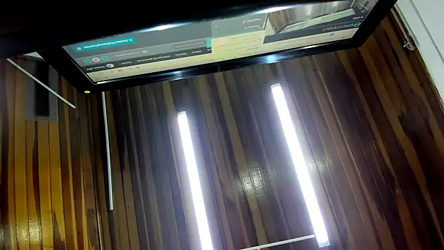 Violett_Bliss live cam on StripChat