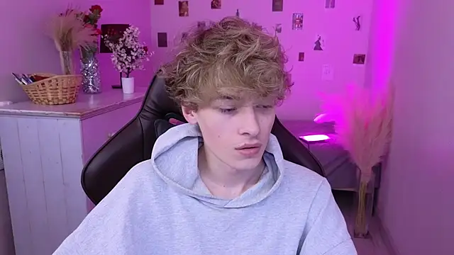 kevingarsiaa's live cam