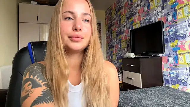Micky_blush webcam