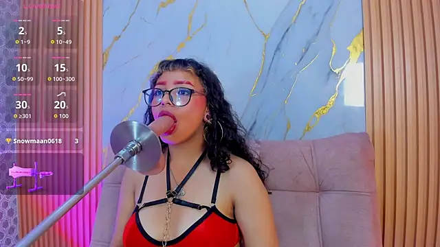 Willow_Levine webcam