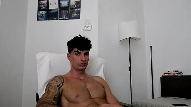 Verycutex live cam on StripChat