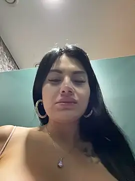 Wet__Bunny live webcam show