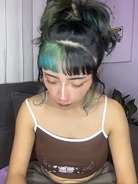 baby_akuma webcam