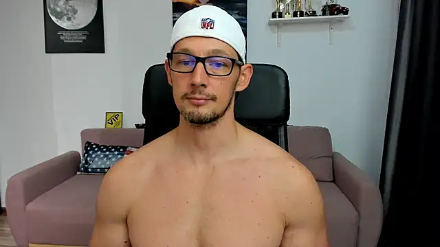 BrutusK08 webcam