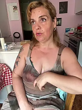 Sunbelxx live cam on StripChat