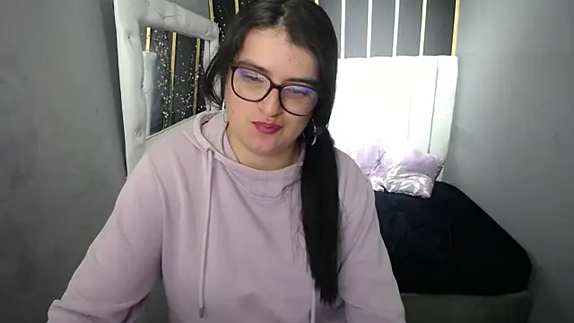 maya_dollce webcam