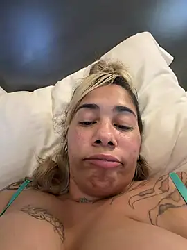 BarbieDollHtx webcam
