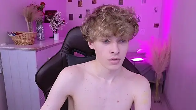kevingarsiaa (M twink) - jerk off 3 min
