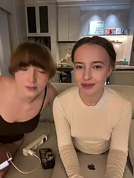 Nura_n_Sarah live webcam show