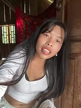 Hikomy- live cam on StripChat