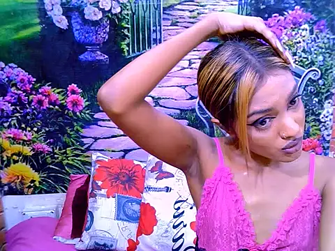 IndianPretty14u2Luv webcam