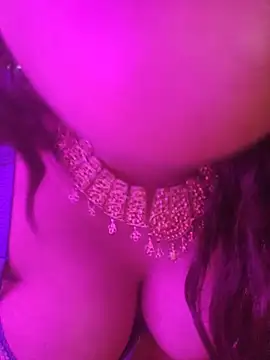 callmeshreya's live cam