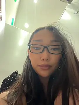 trytomakememoam webcam