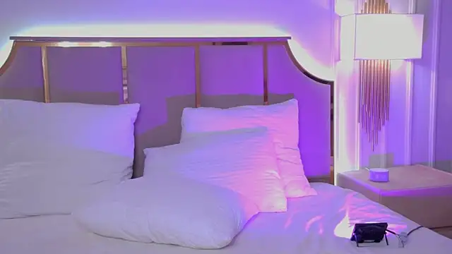 CindyMil live cam