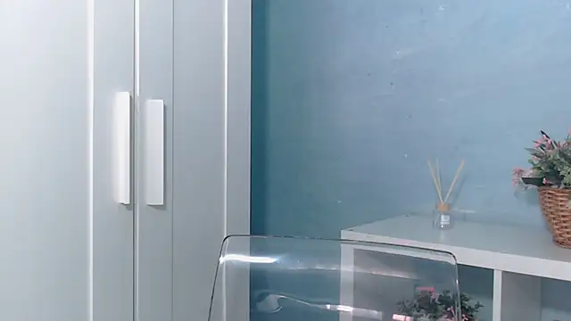 NiaNelly live cam on StripChat