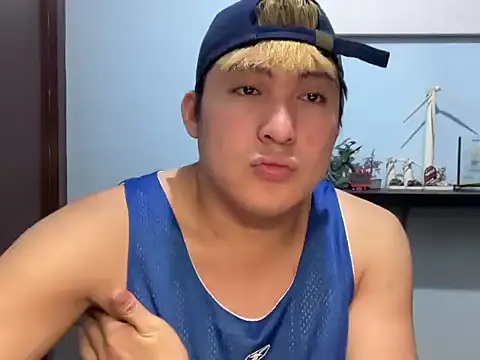 Kingdirtyfog live cam on StripChat