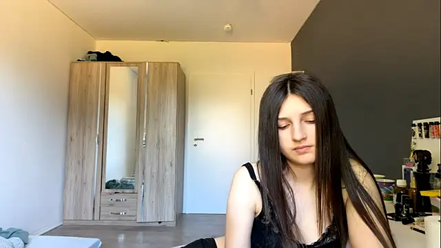 SpanishRooter live webcam show