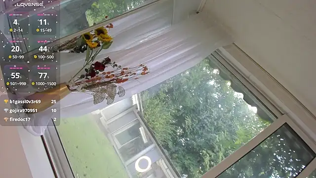 Ella_Vee webcam