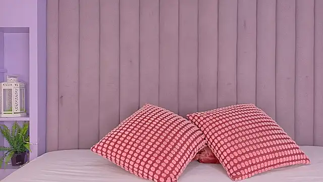Meganlove__ webcam