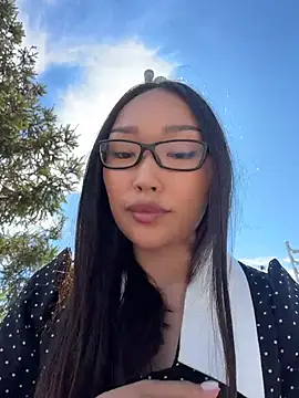 trytomakememoam webcam