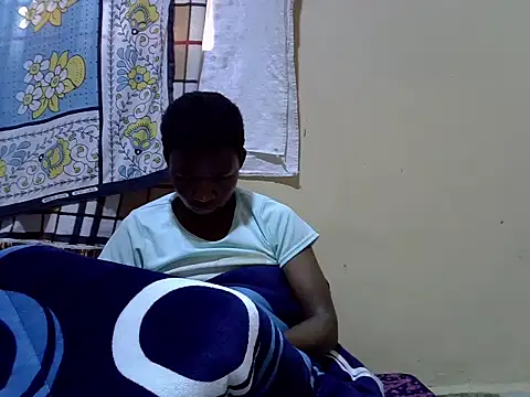 NaughtyNyra webcam